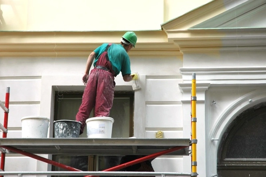 Tips For Maintaining Exterior Painted Surfaces in Ellabell, GA